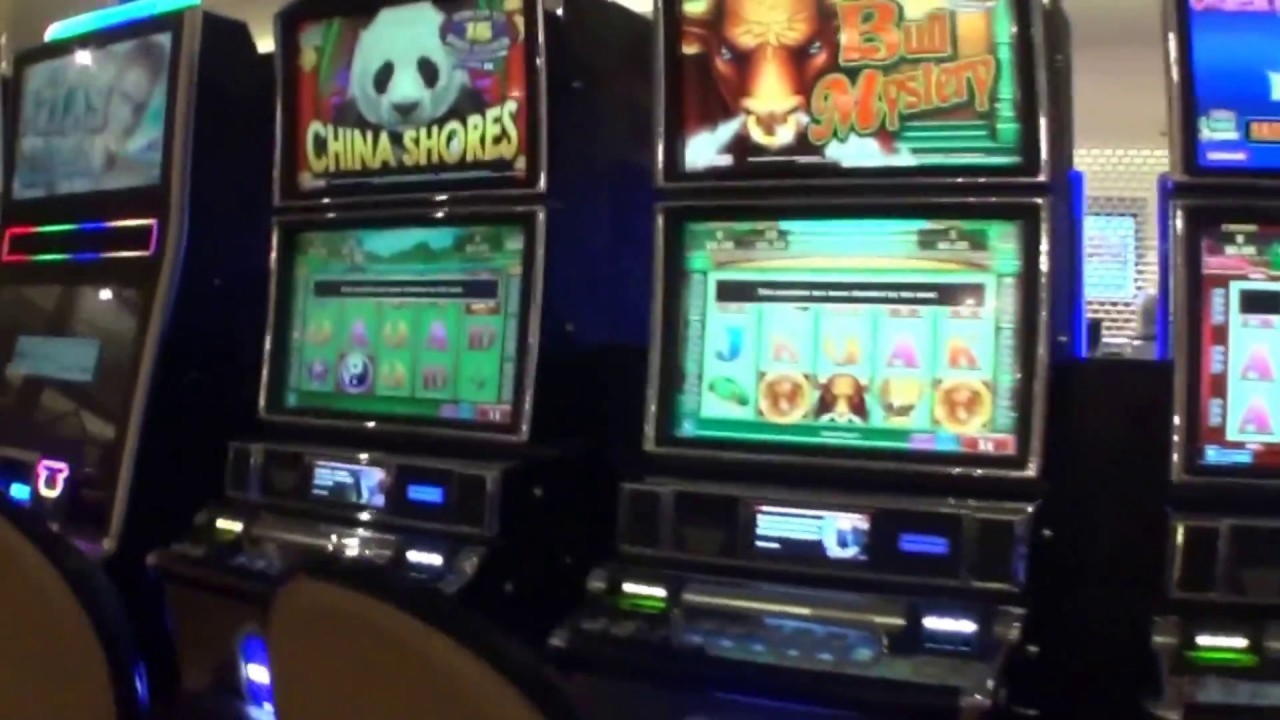 £255 FREE CHIP CASINO at Royal Vegas Casino