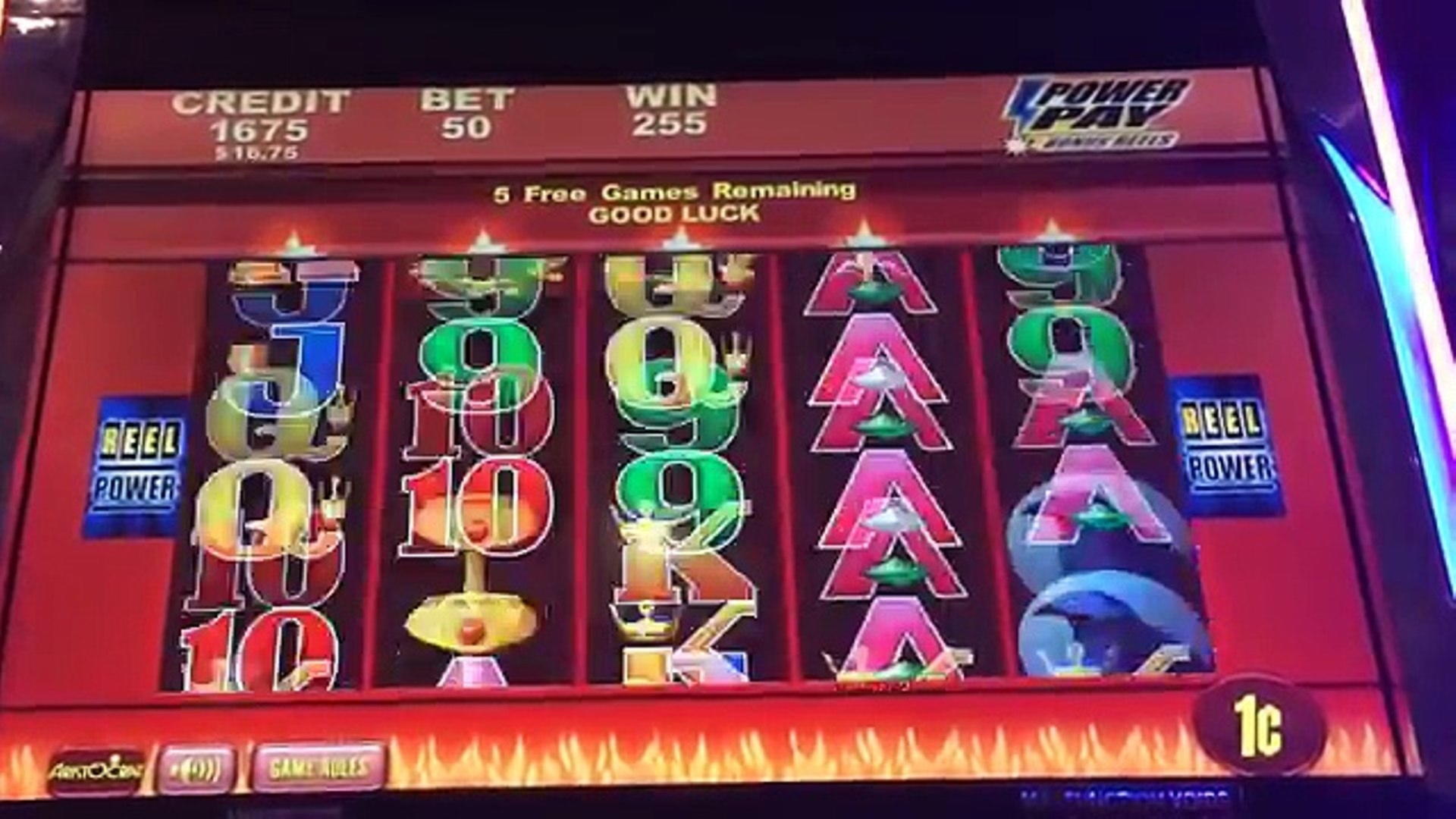 £570 Mobile freeroll slot tournament at Casino Heroes