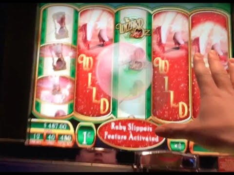﻿$770 Daily freeroll slot tournament at Magic Red Casino