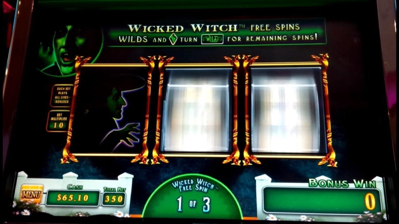 ﻿$250 FREE CASINO CHIP at Royal Panda Casino