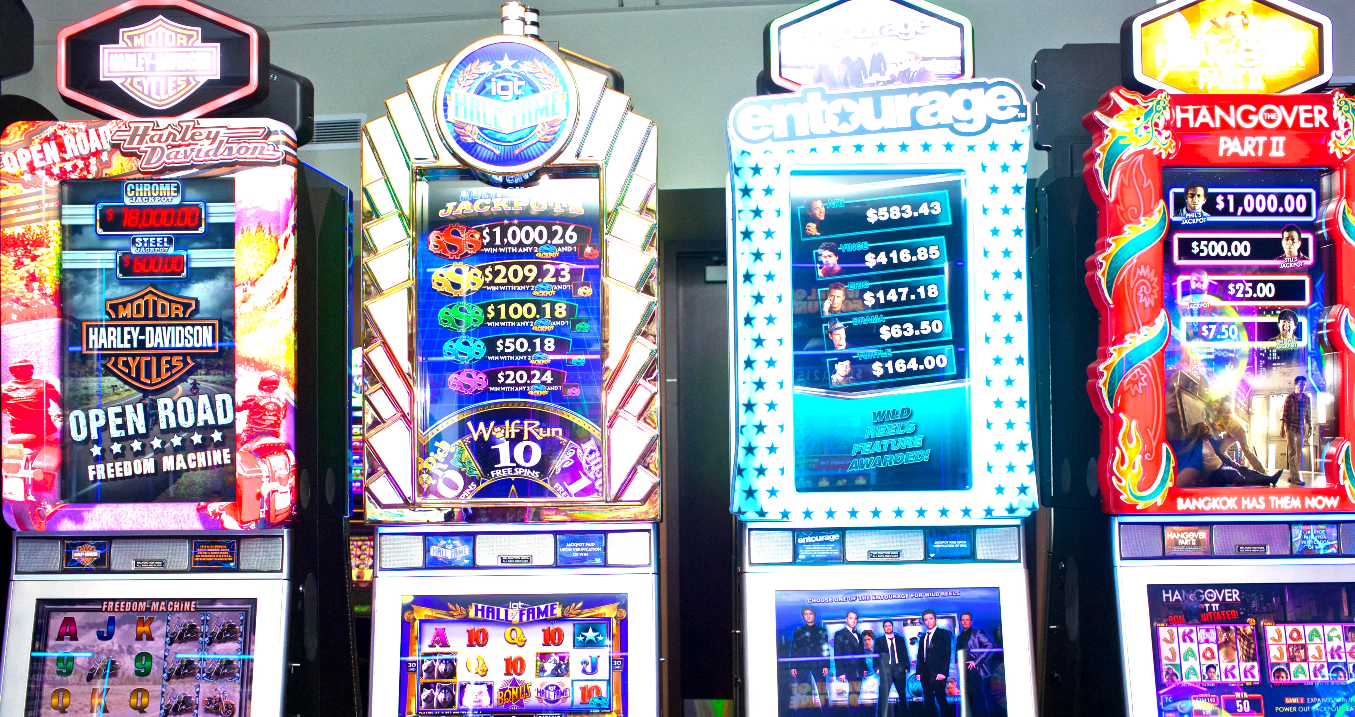 375% First deposit bonus at Royal Panda Casino