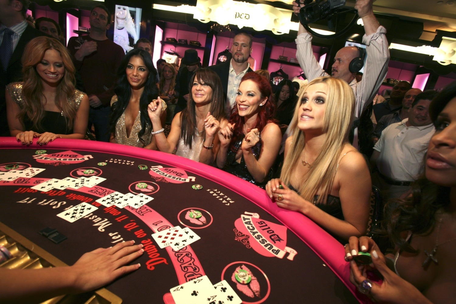 775% Casino match bonus at Bet At Home Casino