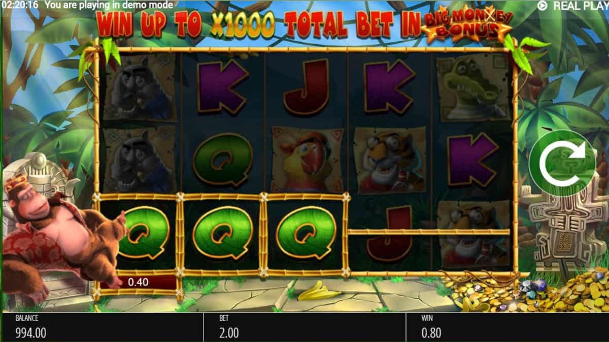 $825 Daily freeroll slot tournament at Royal Panda Casino