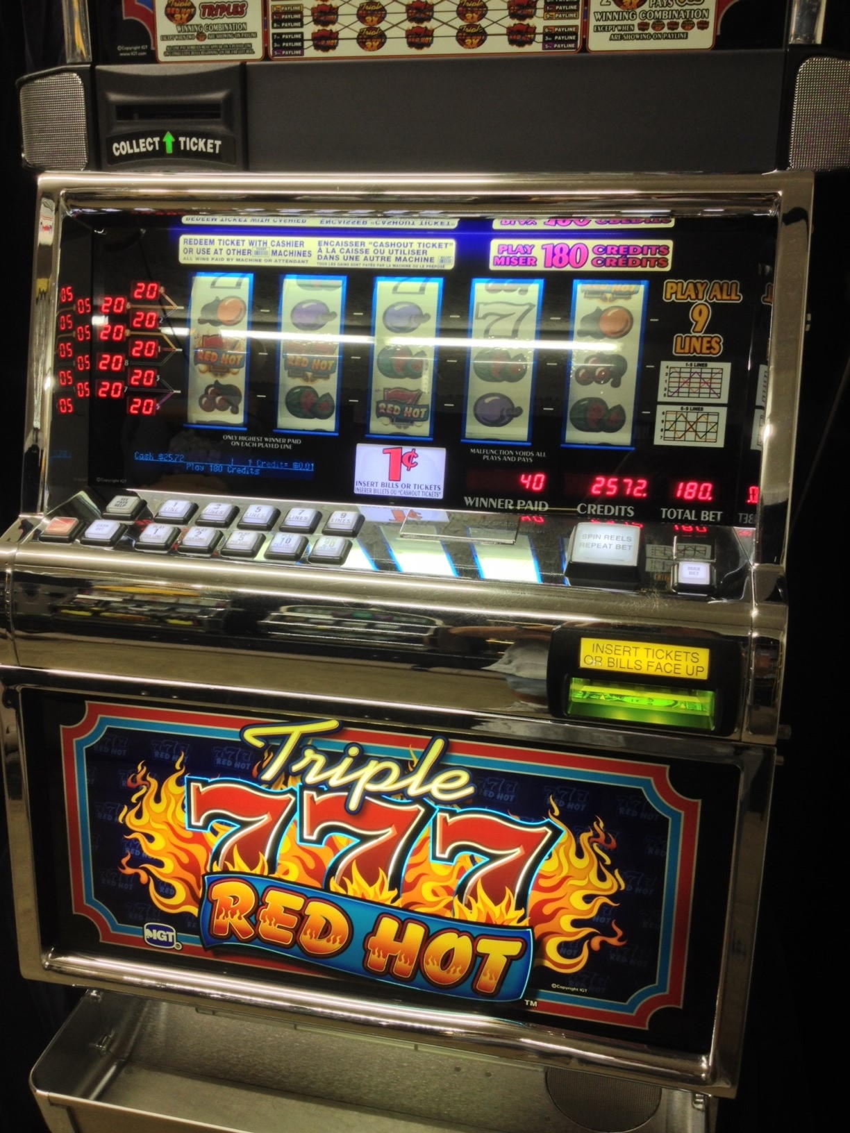 $1560 no deposit bonus at Royal Vegas Casino
