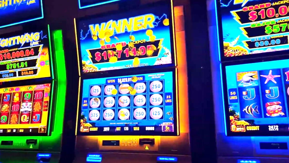 €730 Daily freeroll slot tournament at Twin Casino