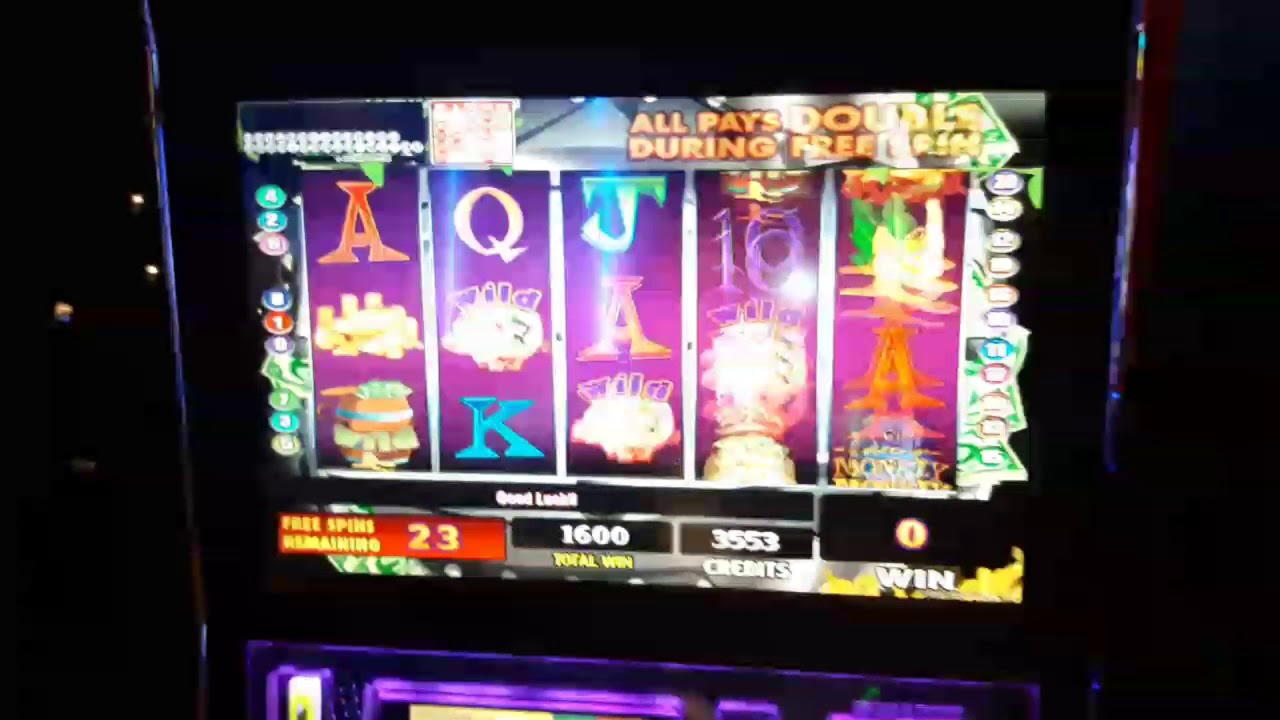 £195 FREE CHIP at Royal Panda Casino