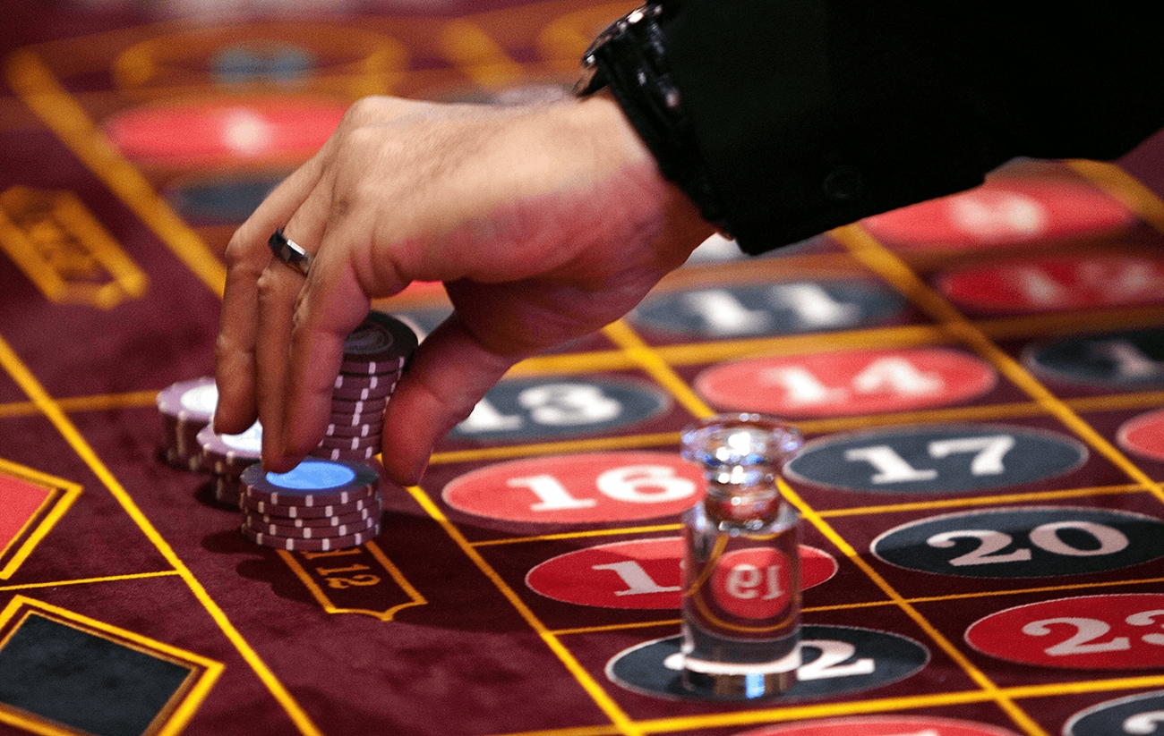 EURO 590 Mobile freeroll slot tournament at Royal Dubai Casino