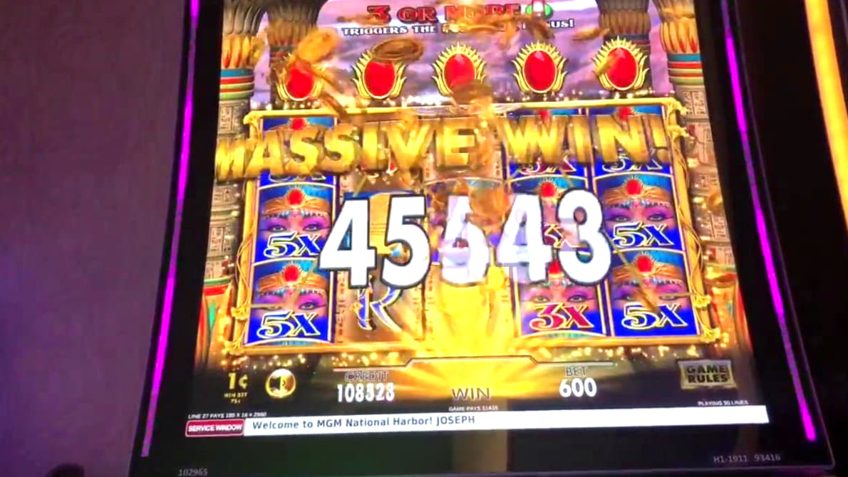 895% casino match bonus at CasiPlay Casino