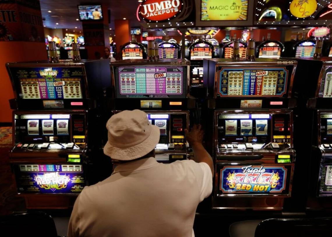 EUR 865 Online Casino Tournament at Twin Casino