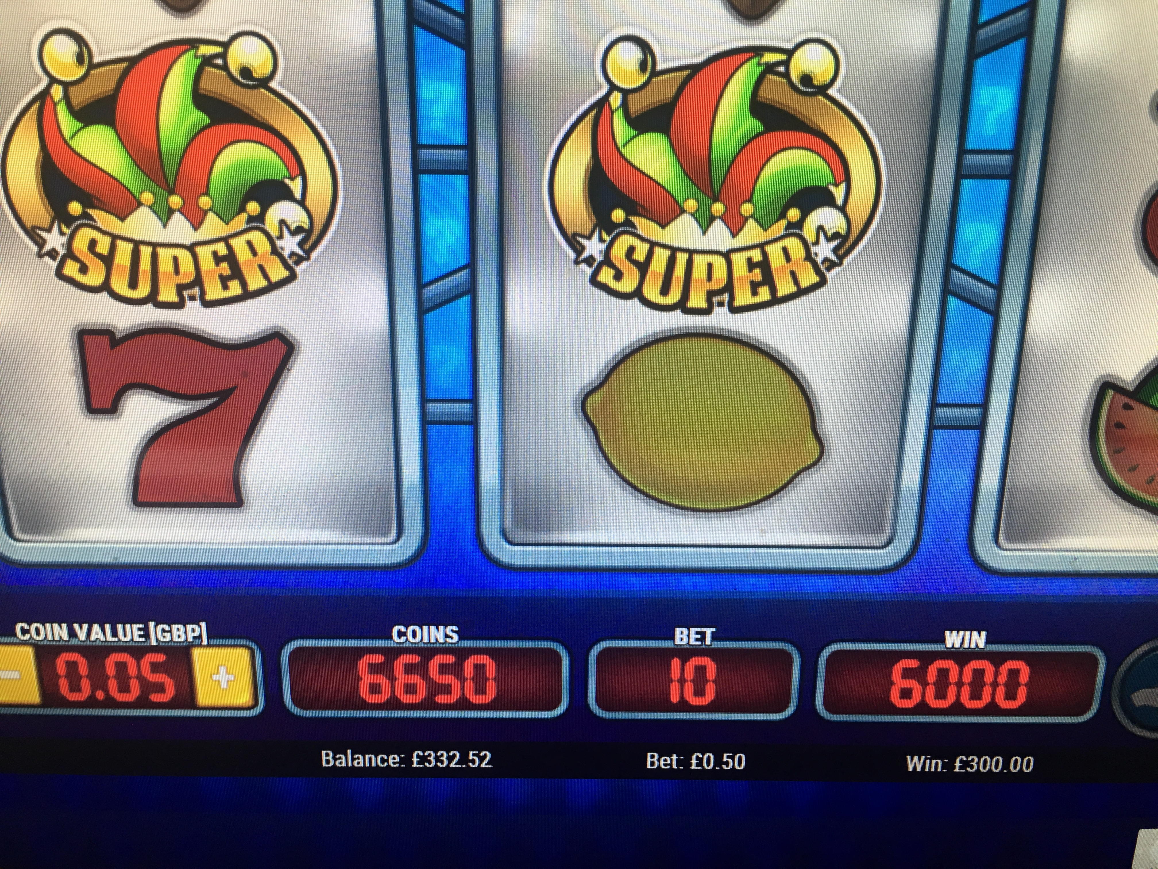 222 free spins at CasiPlay Casino
