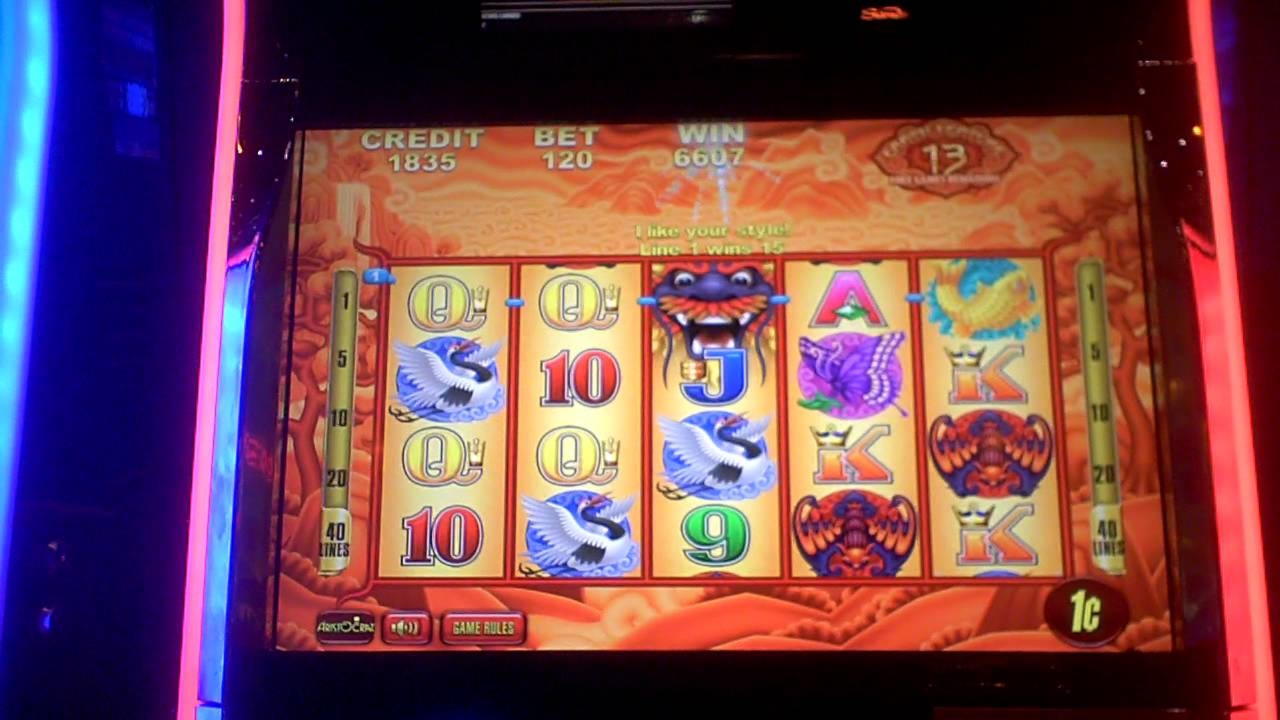Eur 995 Daily freeroll slot tournament at Spin Up Casino