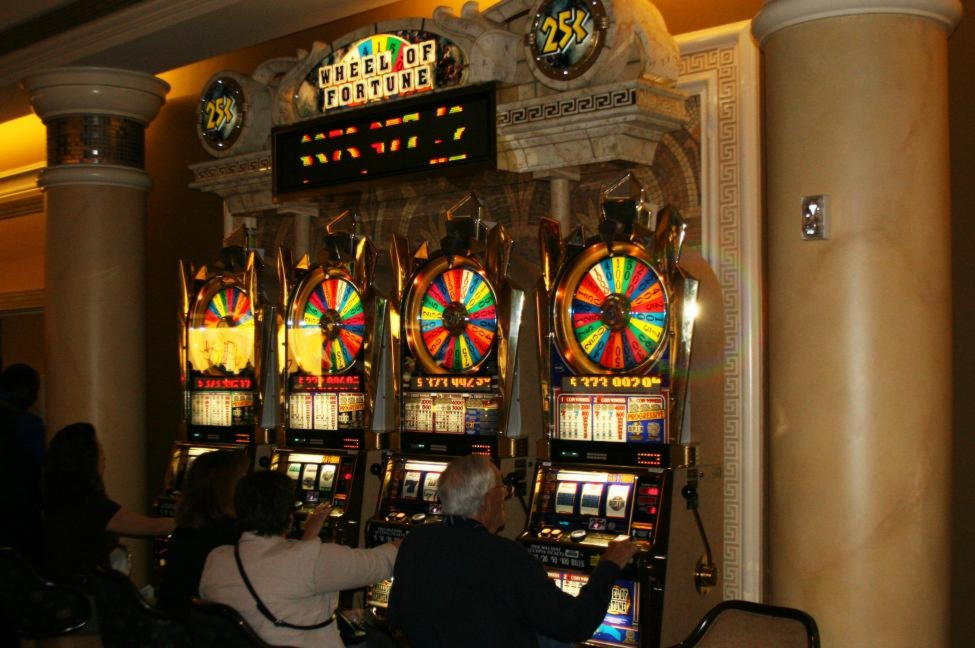 ﻿$4360 NO DEPOSIT BONUS CASINO at Spins Royale Casino