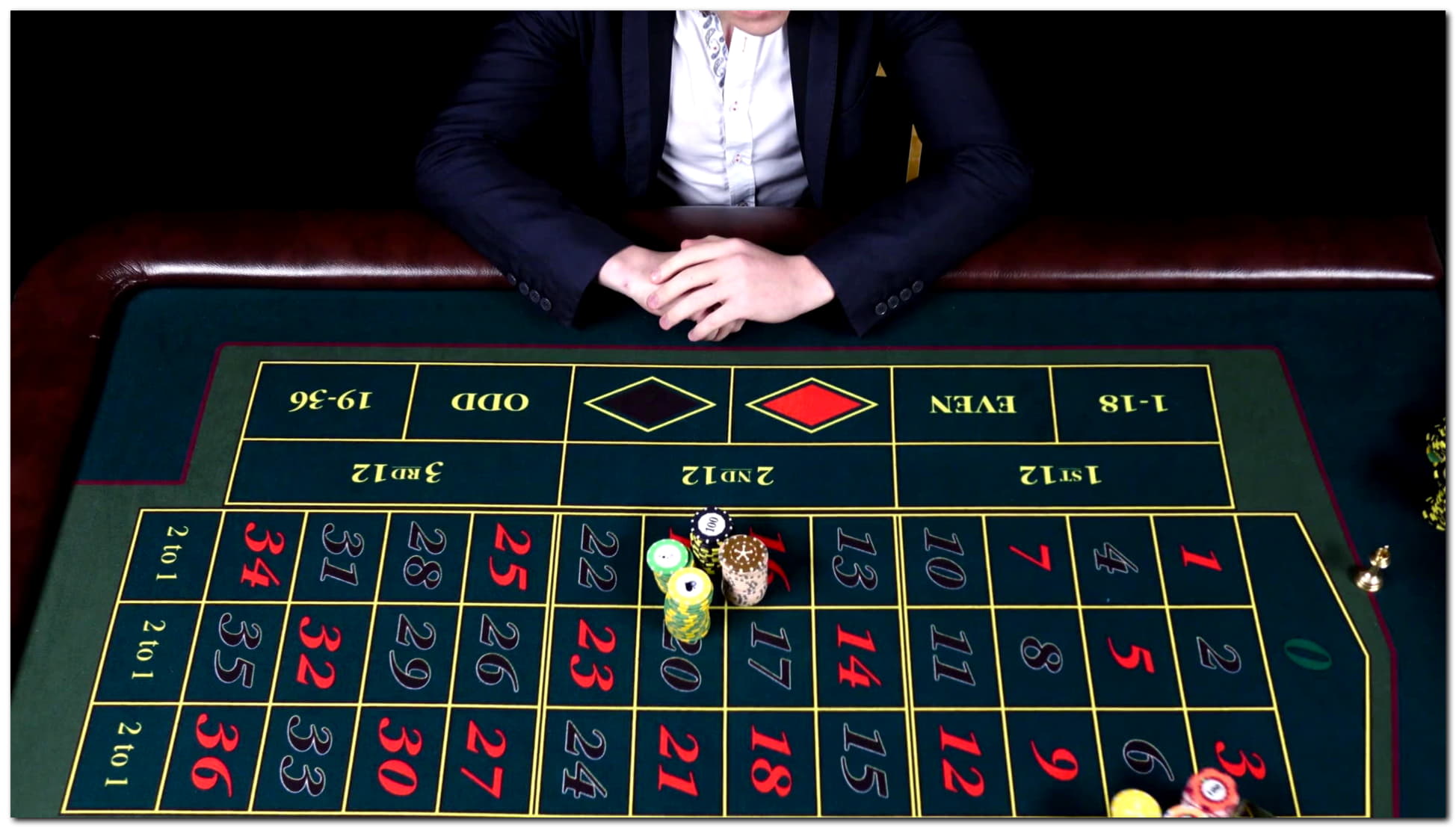 EUR 365 Free chip at Jackpot City Casino