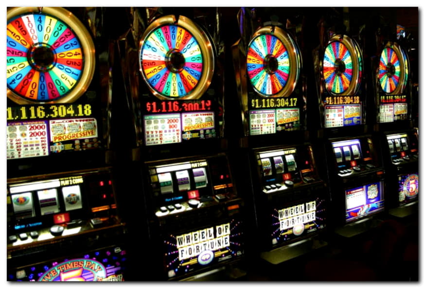€660 FREE CASINO CHIP at Royal Vegas Casino