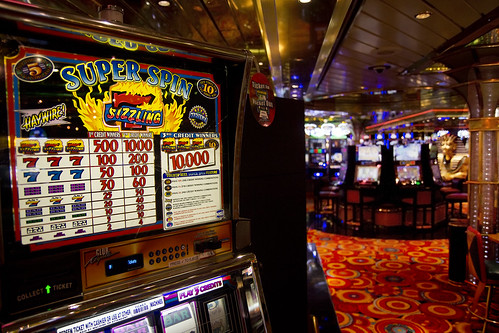 Royal Caribbean casino slot machine