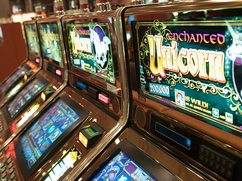 Slots (2 of 4)