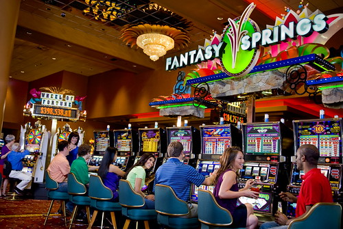 Slot machines Fantasy Springs Resort Casino