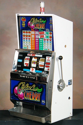 BLACK CHERRY REEL SLOT MACHINE