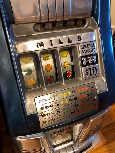 Mills 1948 Hightop 777