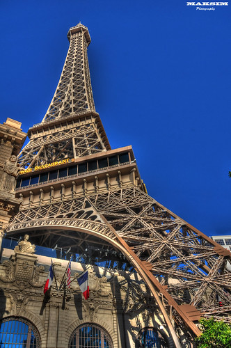 Paris, Vegas