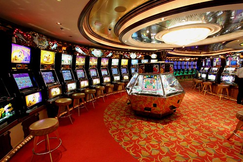 Slots Corner @ Casino Royale