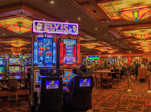 The King has slots