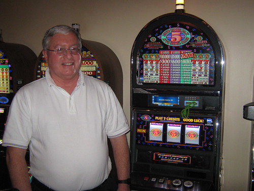 William K, $75,000 Jackpot Winner, at the Seminole Hard Rock Hotel & Casino Tampa