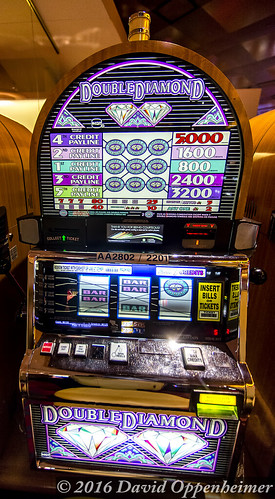 Double Diamond Slot Machine at Lumière Place Casino