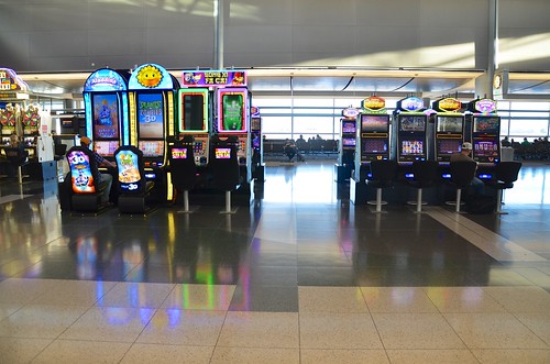 Slot Machines In The Las Vegas Airport